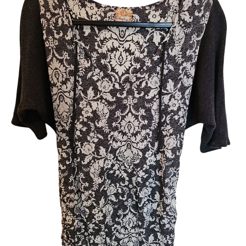 Black and White Patterned Top